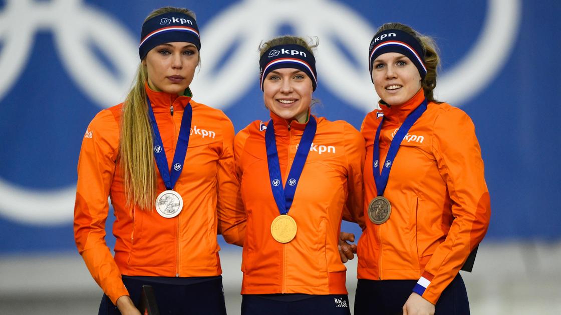 Topschaatsster Joy Beune geniet van terugkeer vriendin in team: 'We geven elkaar extra motivatie'