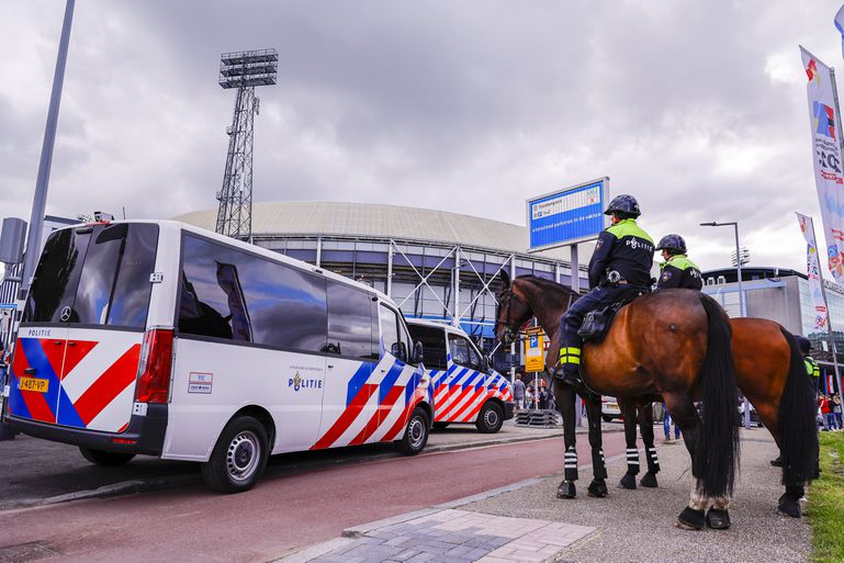 Ook Champions League-duels lopen gevaar door politiestakingen: 'We pikken de relevante wedstrijden uit'