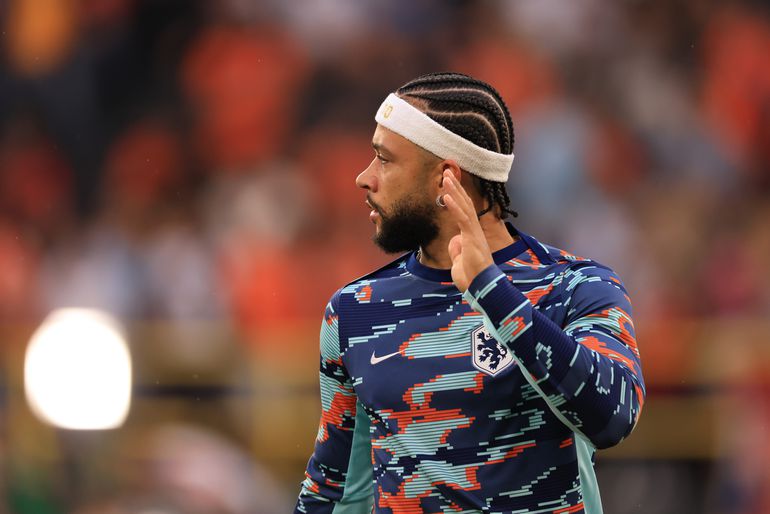 Officieel: Memphis Depay voor ruim twee jaar naar legendarische Braziliaanse club (maar nu degradatiekandidaat)