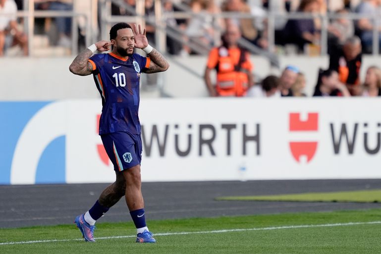 Kritische speech Memphis Depay onthuld na topscorerstitel Oranje: 'Zo kan het natuurlijk niet'