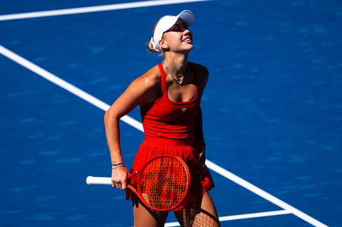 Anastasia Potapova (vriendin Tallon Griekspoor) feest erop los in New York na uitschakeling US Open