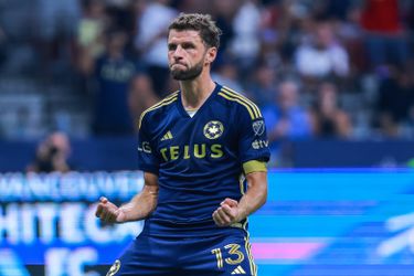Topvoetballer Thomas Müller (36) zorgt voor opschudding met geruchten over terugkeer bij Duitsland en opvallende nieuwe look