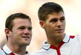 Wayne Rooney en Steven Gerrard samen in het shirt van Engeland. © Getty Images.