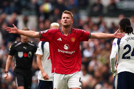Ronald Koeman zet oude bekende bij Oranje opzij voor Matthijs de Ligt: 'Ik weet wat ik aan hem heb'