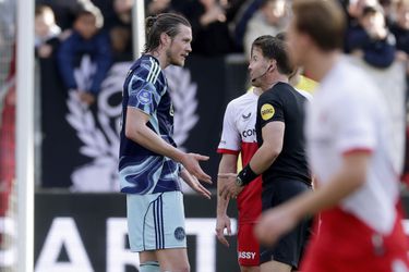 Geplaagde Ajax-spits Wout Weghorst krijgt steun na pittige uitspraken: 'Er is ook geen reet aan zo'