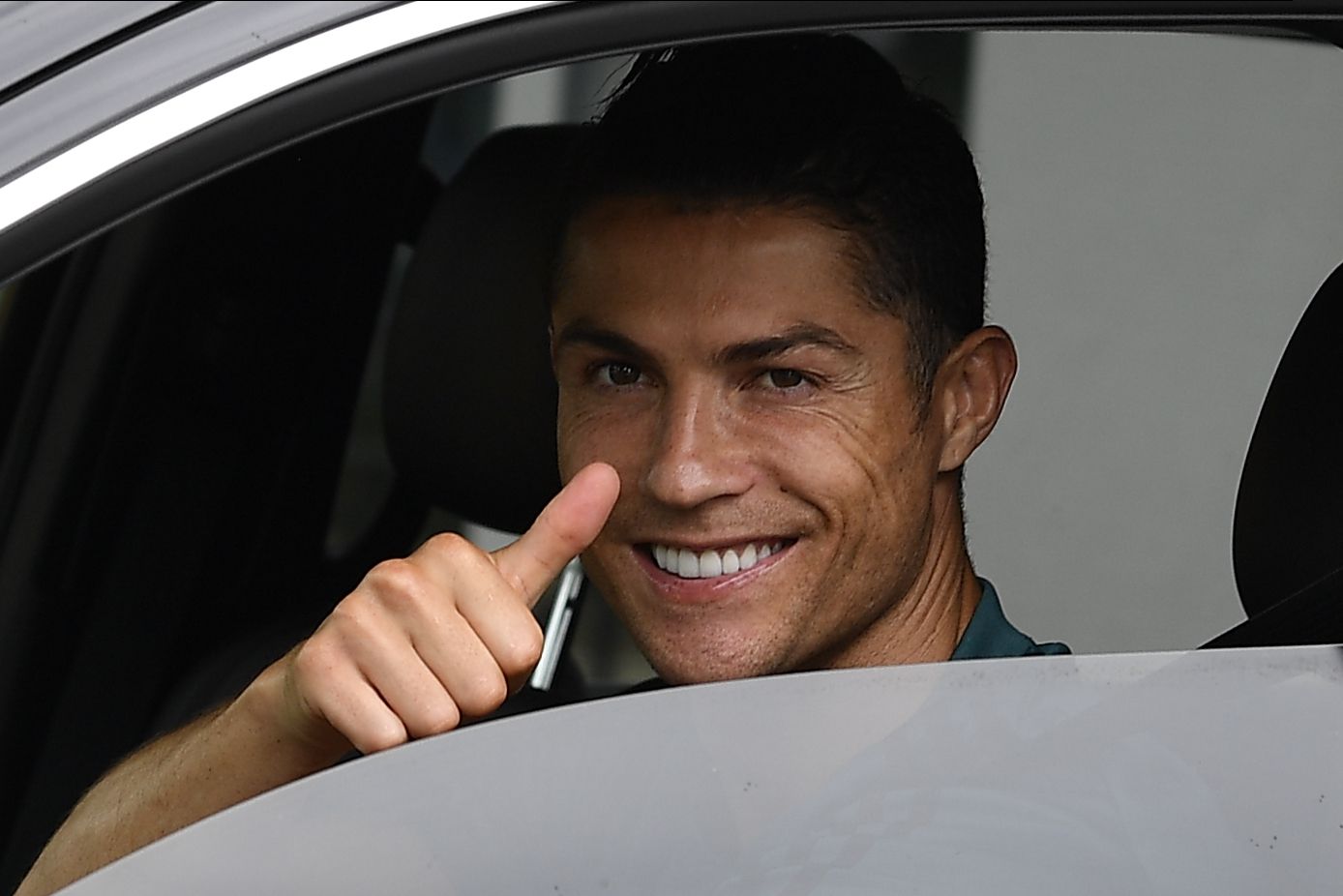 Cristiano Ronaldo Breidt Gigantisch Wagenpark Verder Uit Na Duur Cadeau ...