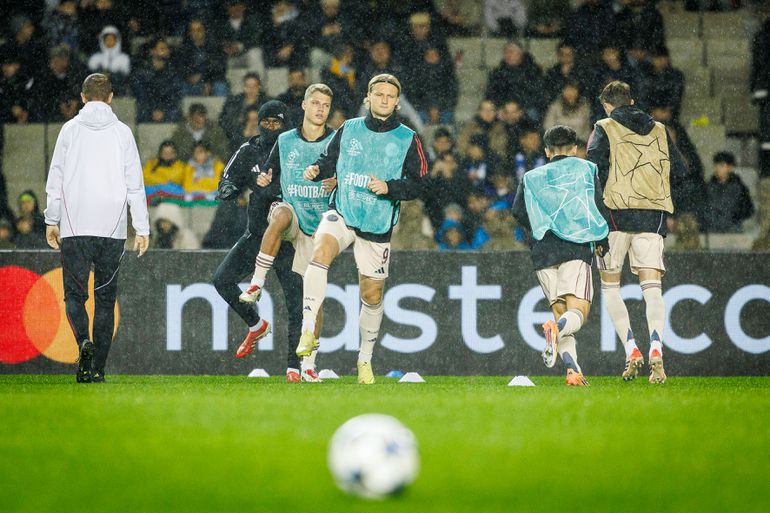 Wim Kieft kraakt opstelling Ajax volledig af: 'Ik vind het waanzin'