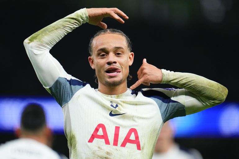 Xavi Simons lijkt helemaal los in Londen: 'Ster waar Tottenham Hotspur zo naar snakt'