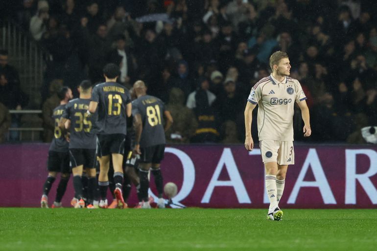 Wim Kieft kraakt opstelling Ajax in Champions League volledig af: 'Ik vind het waanzin'