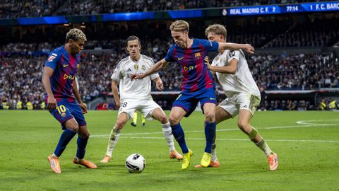 Frenkie de Jong in El Clásico © Getty Images