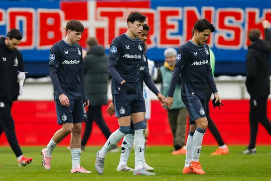 Gouden wissel brengt Feyenoord en Robin van Persie nog dieper in de ellende