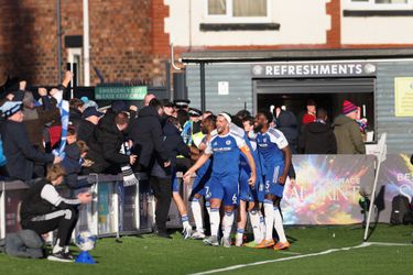 Bijzonder moment met ouders van overleden speler (21) na grootste stunt ooit in FA Cup
