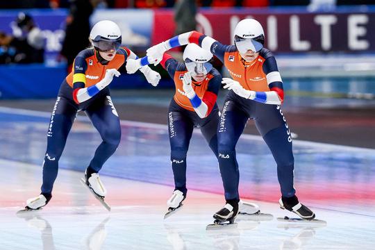 Nederlandse vrouwen kunnen goud niet verdubbelen in mass start op EK afstanden