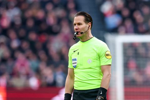 Scheidsrechter Danny Makkelie lucht zijn hart over 'ziekte die het voetbal teistert': 'We moeten het uitroeien'