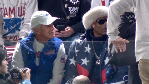 Bijzonder publiek bij olympische 1000 meter: schaatsicoon duikt op naast Snoop Dogg