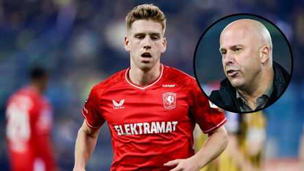 Arne Slot beticht van lekken transfer Gijs Smal naar Feyenoord: 'Het is wel heel toevallig'