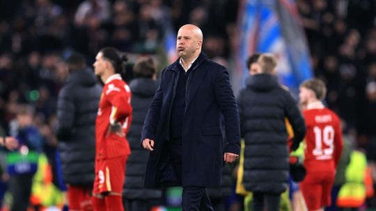 Britse media schetsen doemscenario voor Arne Slot na drama met Liverpool: 'Dat wordt een loodzware strijd'