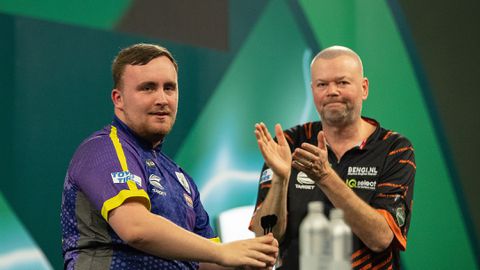 Raymond van Barneveld over relletje met Luke Littler: 'Ik heb nooit f*ck off gezegd'