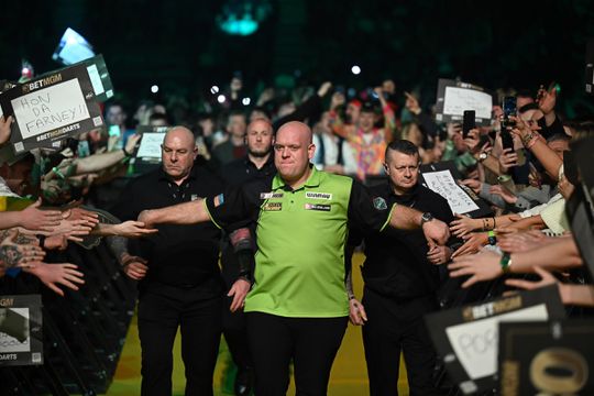 Let op: Premier League Darts met Michael van Gerwen in Rotterdam Ahoy ook op gratis zender