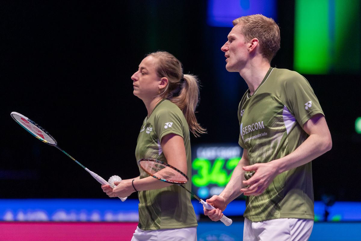 Nederlands badmintonduo Robin Tabeling en Selena Piek zeker van Olympische Spelen