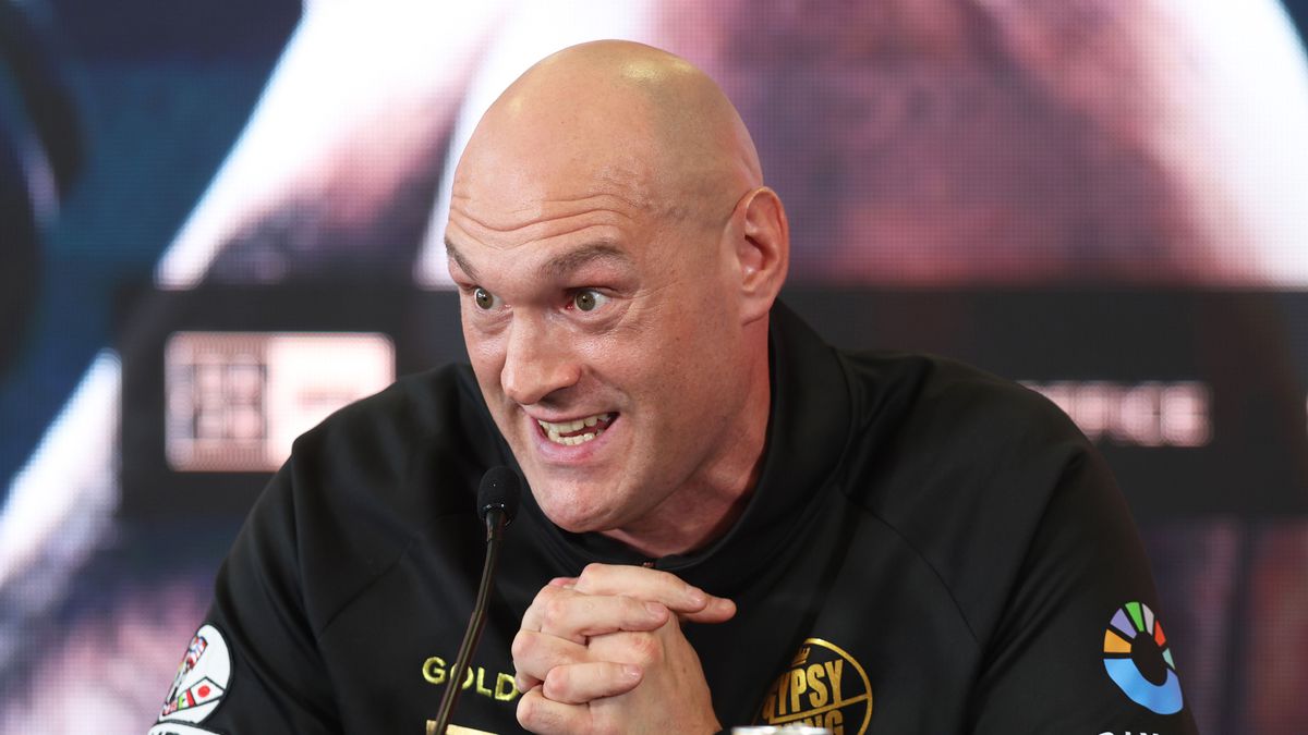 Tyson Fury lijkt niet onder de indruk van Oleksandr Usyk: 'Lukt met vijftien bier ook wel'