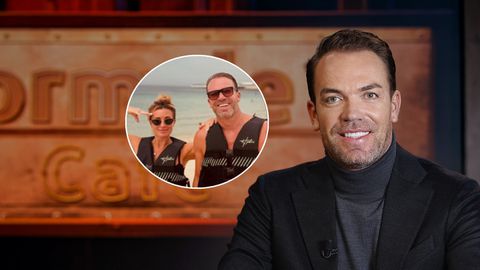 Tranen en heftige emoties bij vrouw van F1-analist Robert Doornbos: 'Echt huilen om wat er is gebeurd'