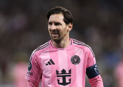 Lionel Messi hint op rigoureus besluit over toekomst: 'De sterren staan goed'