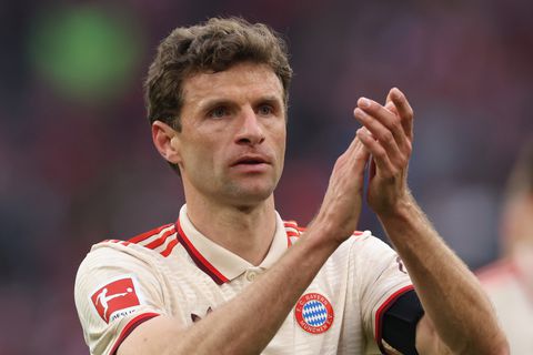Bayern München-icoon hekelt vertrek van Thomas Müller: 'Dan had onze beslissing anders kunnen zijn'