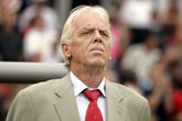 Robin van Persie treurt om overlijden Feyenoord-icoon Leo Beenhakker: 'Echt een gemis'