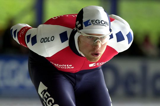 Grote promotie voor ex-schaatser die niet in het systeem paste: 'We waren het onkruid van de sport'