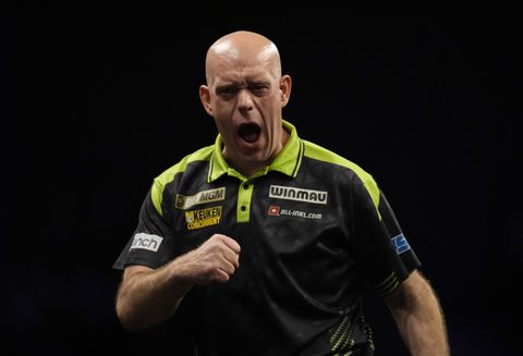 Topdarter Michael van Gerwen geeft update over thuissituatie en kinderen: 'Dat is heel belangrijk'