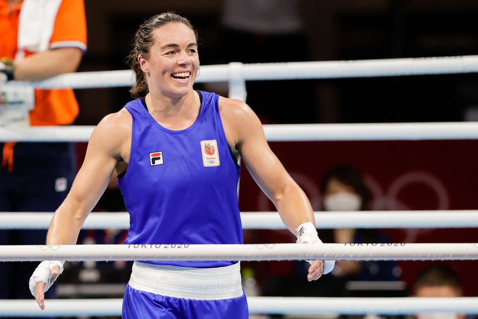 Olympische medaillewinnares (38) loopt plots voetballegende Zlatan Ibrahimovic tegen het lijf in Ams