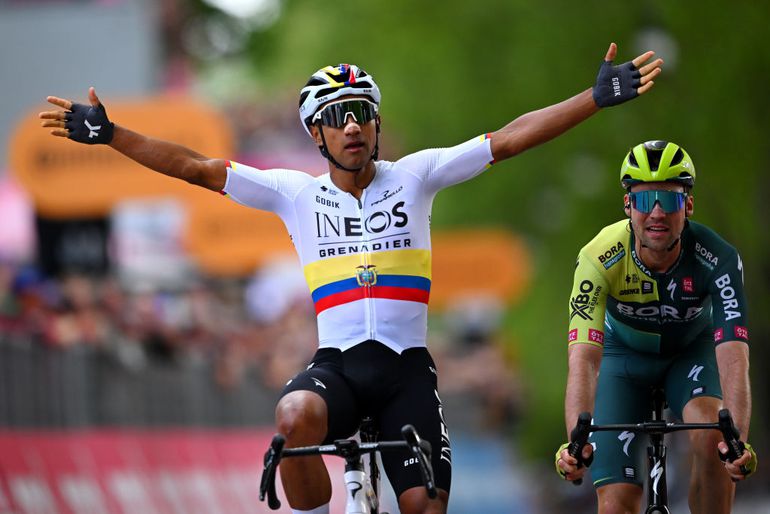 Giro d'Italia, etappe 12 | Heuvelrit lijkt een prooi te worden voor de aanvallers