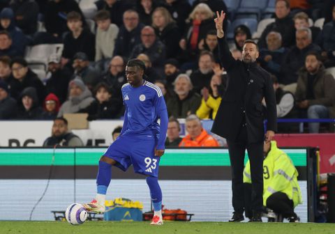 Ruud van Nistelrooij heeft piepjong talent (15) beschikbaar ondanks drukke periode: 'Godzijdank'