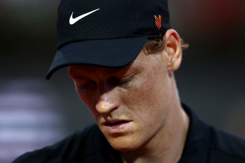 Jannik Sinner doet onthulling na terugkeer op tennisbaan: 'Ik heb enorm getwijfeld aan mezelf'