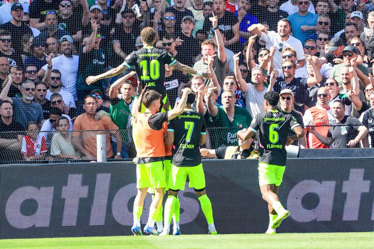 PSV'er Noa Lang verpest kampioenfeest van geliefd Ajax na krankzinnig duel in De Kuip