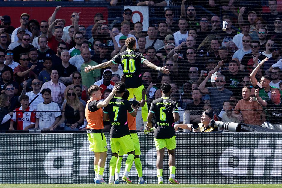 Begrip voor 'uitgesproken karakter' Noa Lang tegen Feyenoord: 'We moeten hem juist dankbaar zijn'