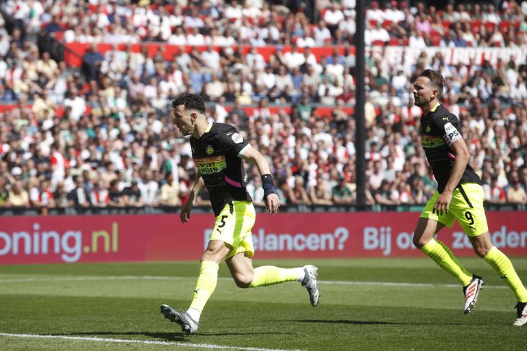 LIVE Eredivisie | Ivan Perisic brengt hoop terug voor PSV met weergaloze treffer tegen Feyenoord