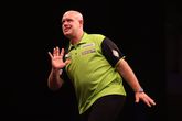 Michael van Gerwen verliest in eerste ronde van PC9 van de nummer 107 van de wereld