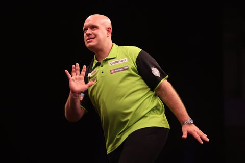 Michael van Gerwen verliest in eerste ronde van PC9 van de nummer 107 van de wereld