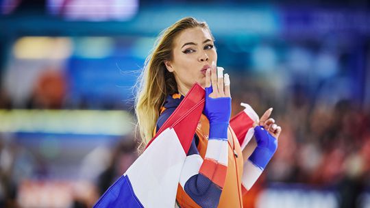 'Gespierde' Jutta Leerdam haalt uit naar haar haters: 'Ze zijn gewoon jaloers'