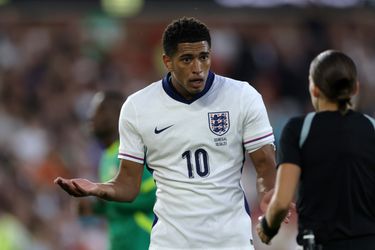 'Agressieve' topvoetballer Jude Bellingham krijgt waarschuwing: 'Zelfs mijn moeder ziet die kant van hem niet'
