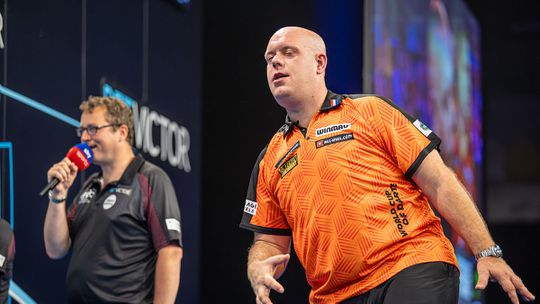 'Het zag er heel slecht uit bij Michael van Gerwen, er werd zelfs een vervanger gebeld'