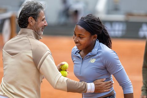Controversiële coach doet opmerkelijke uitspraak over vrouwentennis: 'Er is maar één grote ster'