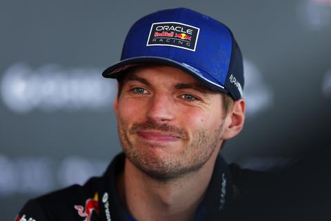 Helmut Marko geeft 'rolmodel' Max Verstappen groot compliment: 'Zo heeft zijn vader hem opgevoed'