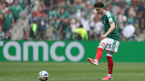 LIVE WK voetbal | Mexico kent droomstart tegen Zuid-Afrika, wereldster Shakira steelt de show