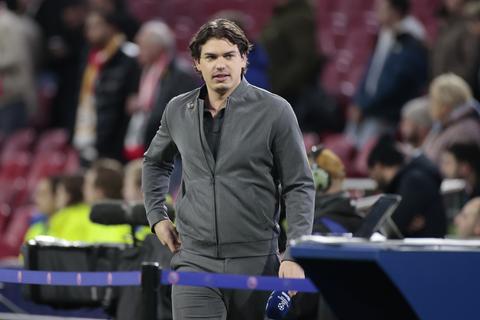 Sam van Royen krijgt advies van Wilfred Genee voor grote presentatieklus tijdens WK: 'Niet gelijk bijdehand doen'