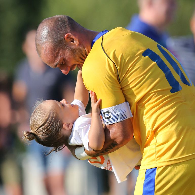 Ex-topvoetballer Wesley Sneijder laat zich uit over 'grote stap' zoon Xess Xava
