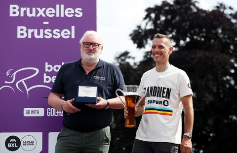 Wielericoon steekt loftrompet over Mathieu van der Poel: 'Een bezienswaardigheid op de fiets'