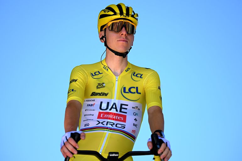 Zware klap voor Tadej Pogacar, cruciale helper onzeker voor restant Tour de France